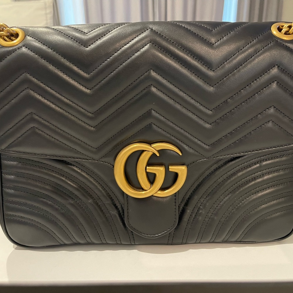 Gucci Chevron Shoulder Bag in Black with Gold Logo